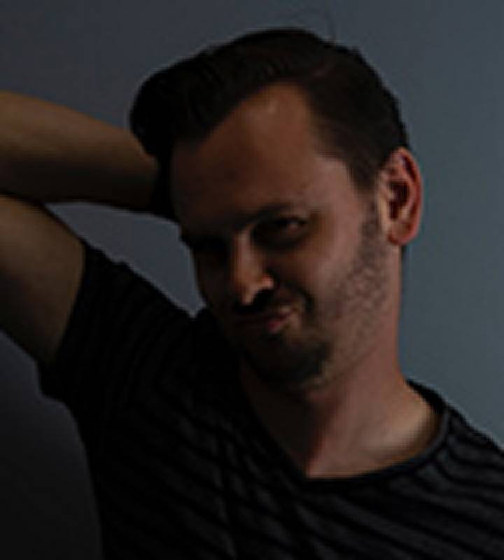 reference photo underexposed